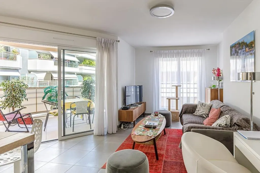 Apartment Old - Center Antibes 2 Bedroom Modern Place