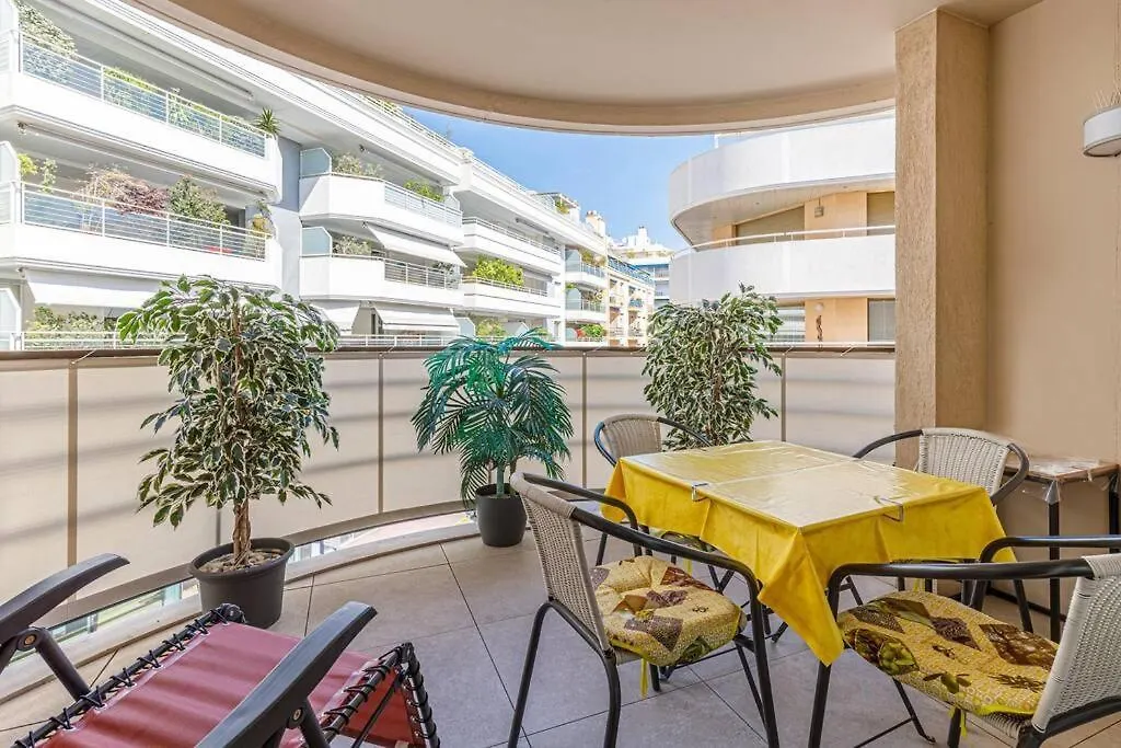 Old - Center Antibes 2 Bedroom Modern Place 0*,  France